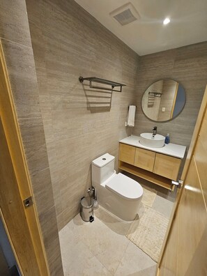 Bathroom - 2BR 2BA Family Friendly Beachfront Oasis in Brand New Development! (Cabarete)