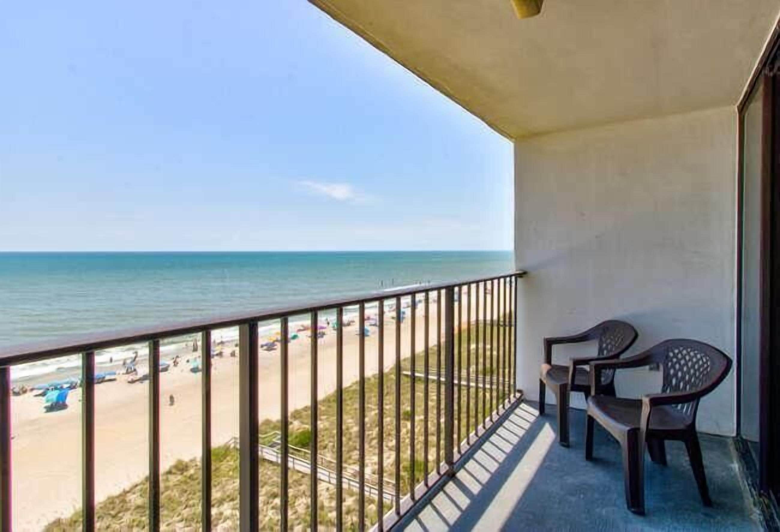 Atlantic Towers 909-small-018-020-Balcony-666x443-72dpi