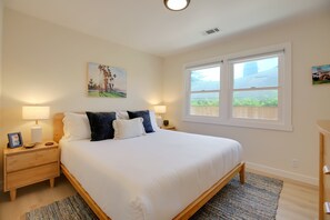 3 bedrooms, iron/ironing board, travel cot, free WiFi