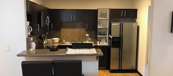 Suite G, 2BA / 2BR, apartment in San Pedro Garza García, Centrito Valle