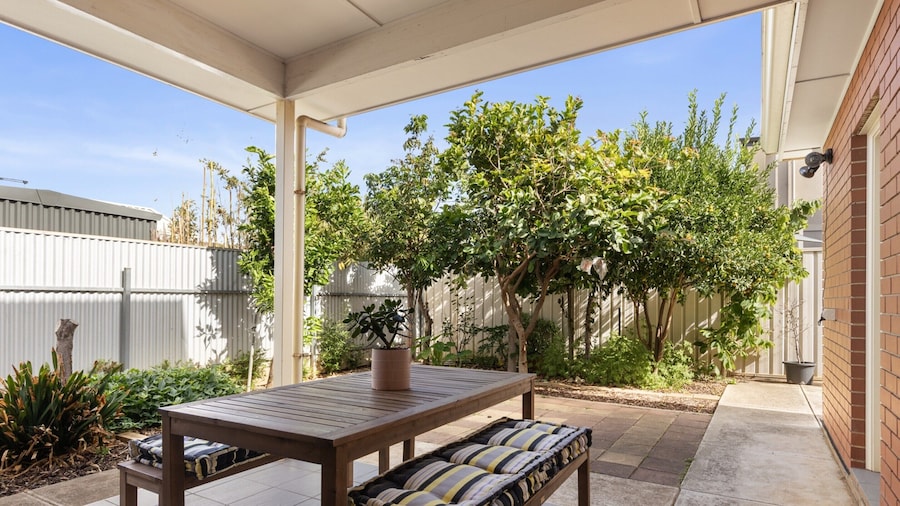 Family-friendly 4-bed Home With Parking