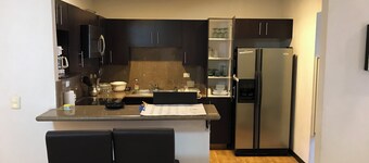 Suite F, 2BR / 2BA in San Pedro Garza García, Centrito Valle