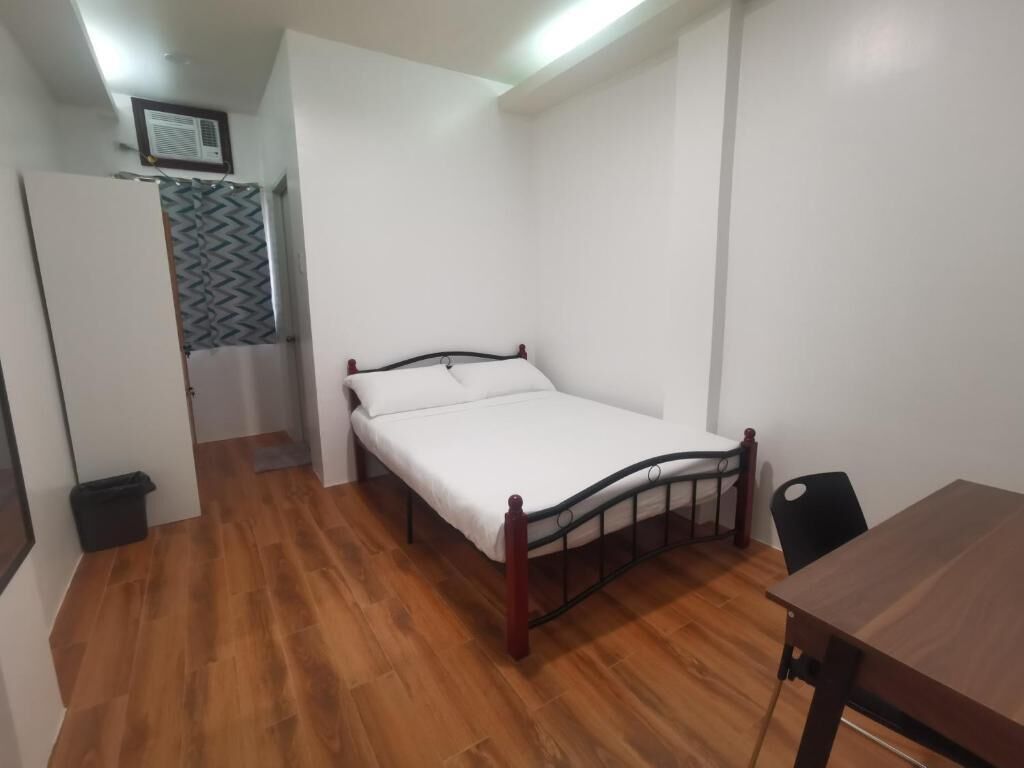 Standaard kamer | Een bureau, een laptopwerkplek, gratis wifi, rolstoeltoegankelijk