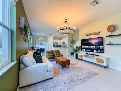 Luxury Mins To St Josephs Hospital & Apollo Beach with Pool