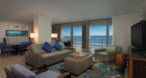 Living area - Marriott's Crystal Shores on Marco Island will be exactly what you’ve asked for. (Marco Island)