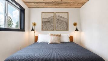 2 chambres, fer et planche à repasser, Wi-Fi, draps fournis