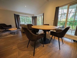 House | Dining