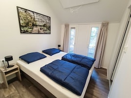 House | 2 bedrooms, individually furnished