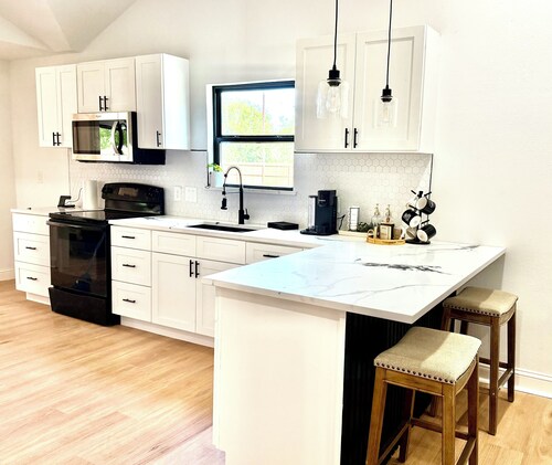 Lovely 3-bedroom house with AC in vibrant Dallas