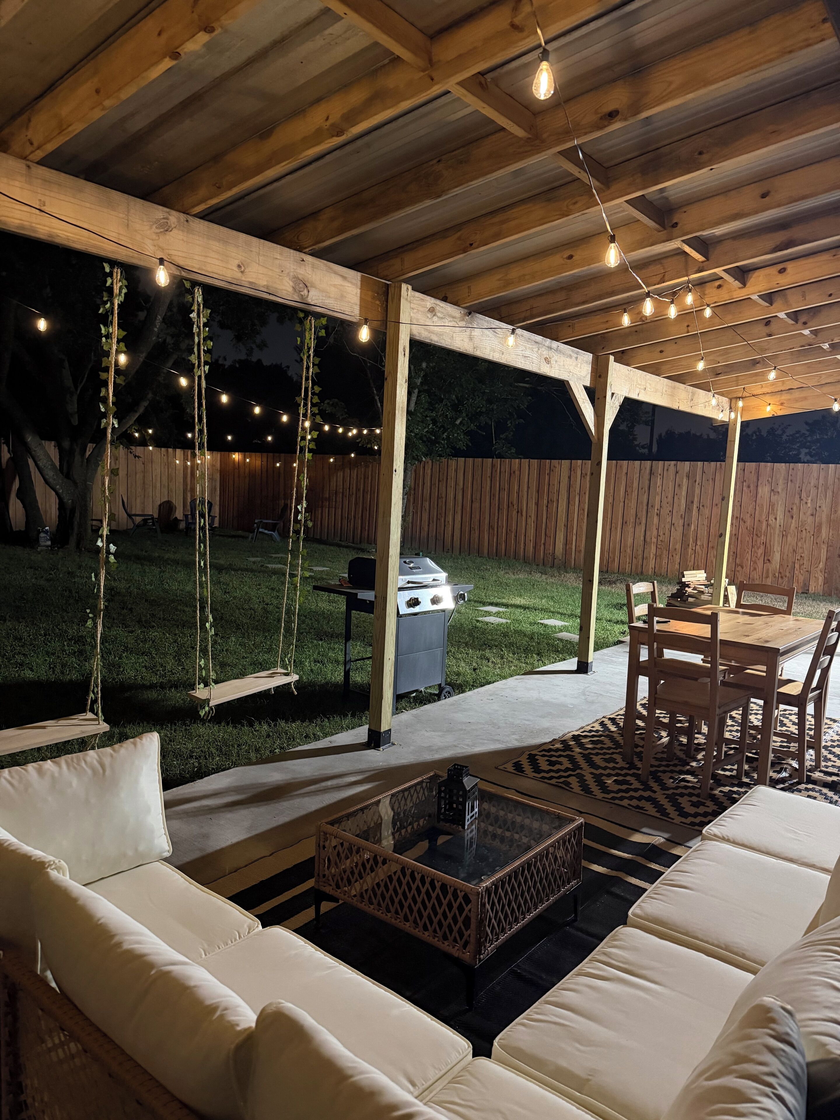 Outdoor dining