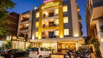 Deluxe Room, City View | Exterior