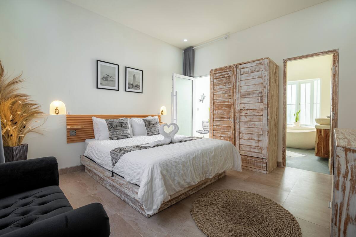 Classic Room | Meja, ruang kerja komputer riba, seterika/papan seterika, Wi-fi percuma 