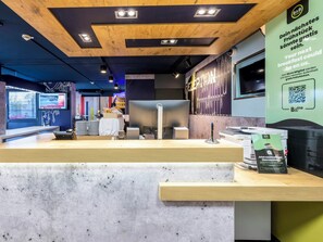 Khu sảnh