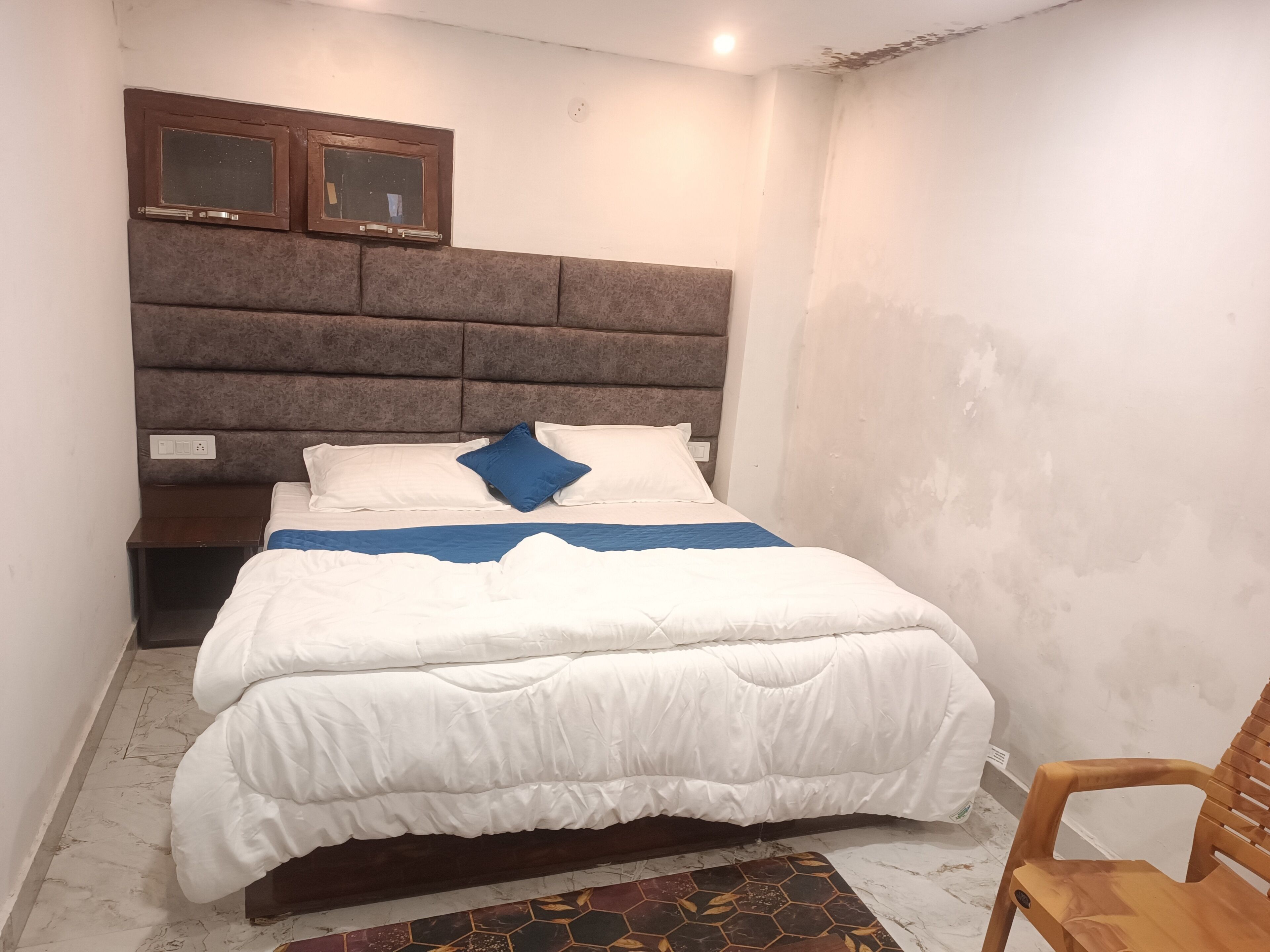 Classic Room | Free WiFi