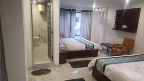 Family Suite | Free WiFi - THE 47TH HEAVEN HOMESTAY (Dalhousie)