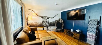 The Longhorn Hideout