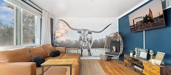The Longhorn Hideout