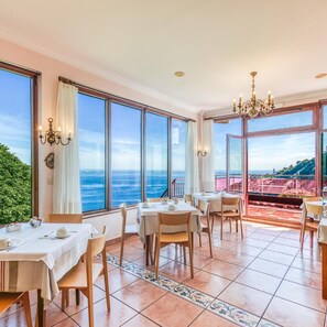 Dining - Hotel Leku Eder (San Sebastián)