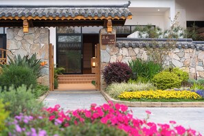 住宿正面