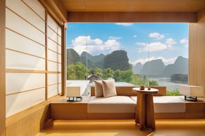 Standard Double Room, Hill View | Living area - Wushan Chujian Homestay (Guilin)