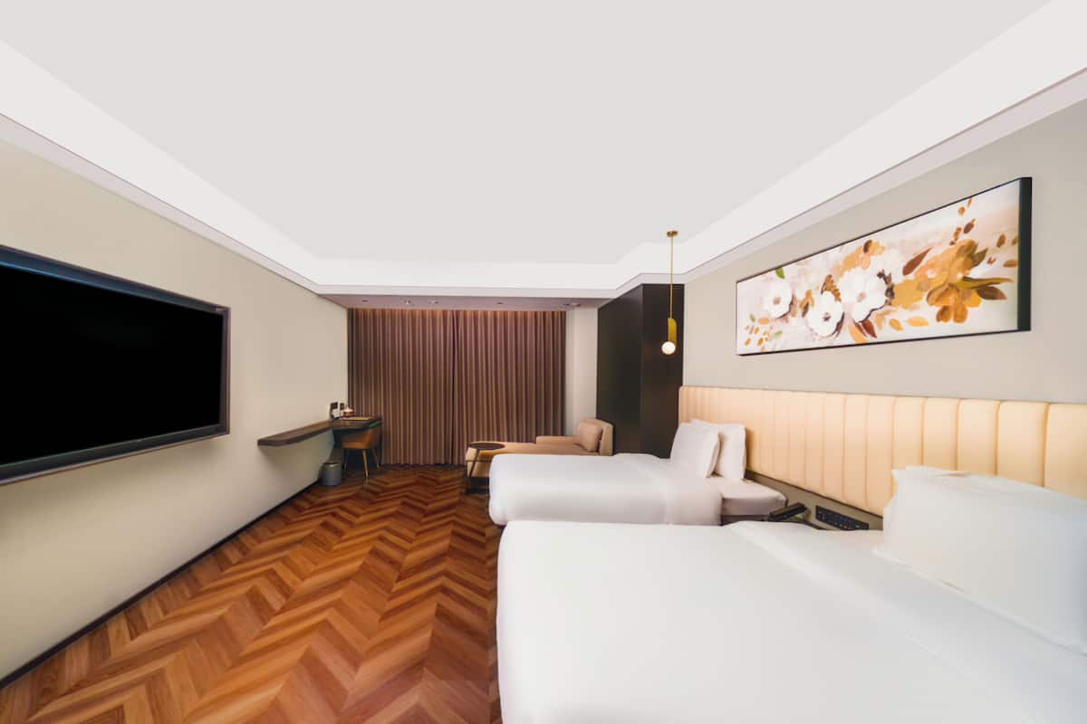 Superior Twin Room | Blackout curtains, free WiFi, bed sheets