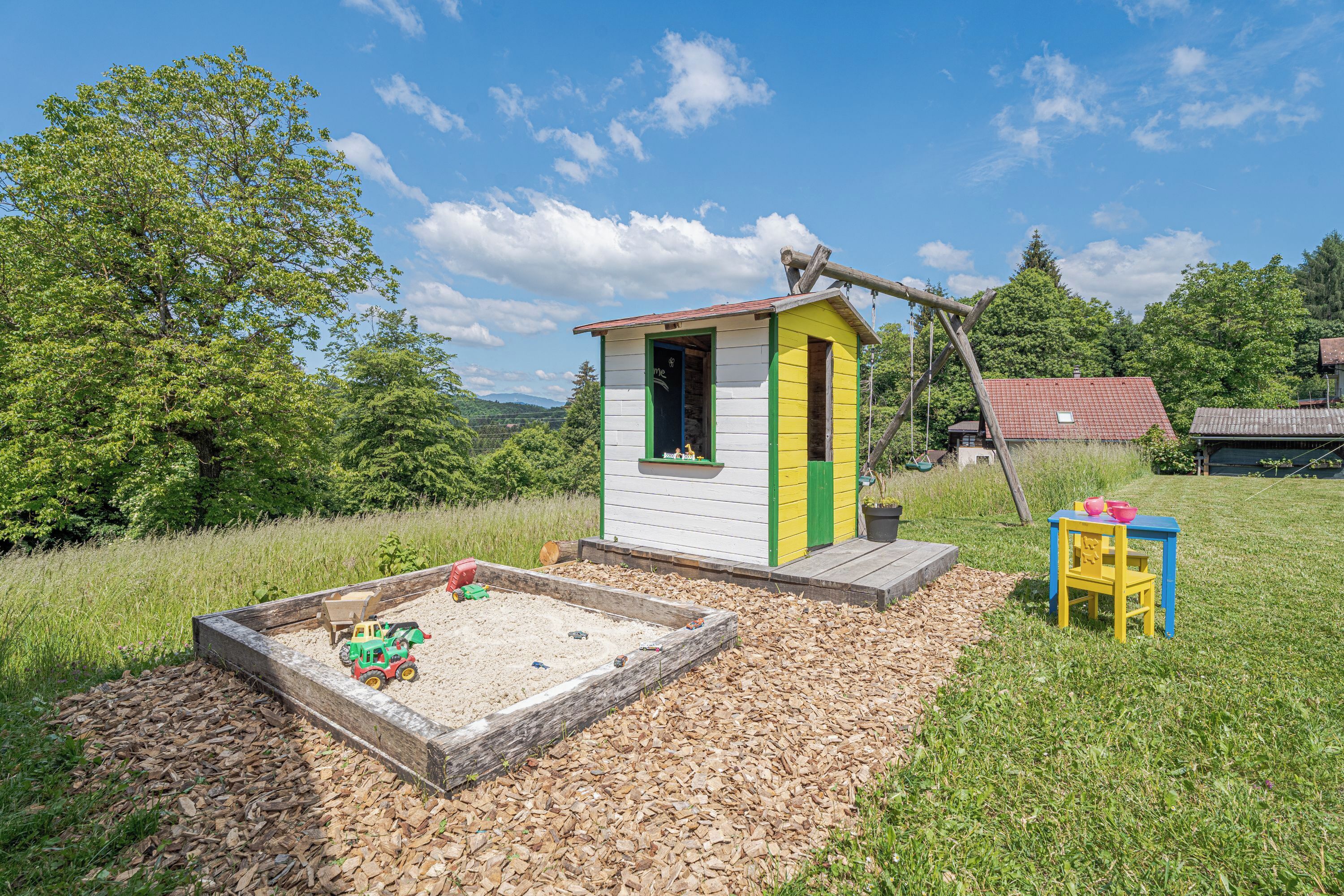 Casa família, 1 quarto, micro-ondas, ao lado da montanha (Lodge Trtinka /w Terrace & BBQ in) | Área infantil