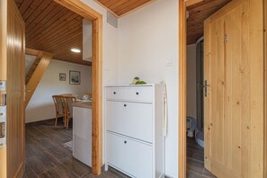 家庭單棟房屋, 1 間臥室, 微波爐, 山旁 (Lodge Trtinka /w Terrace & BBQ in) | 內部