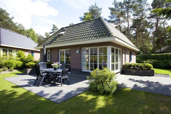 Villa | Buiten dineren