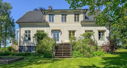 4 bedroom stunning home in Borghamn