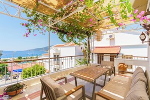 Outdoor dining - Kalkan Port Hotel (Antalya)