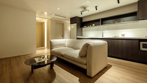 Signature | Cortinas blackout, insonorización, wifi gratis y ropa de cama 
