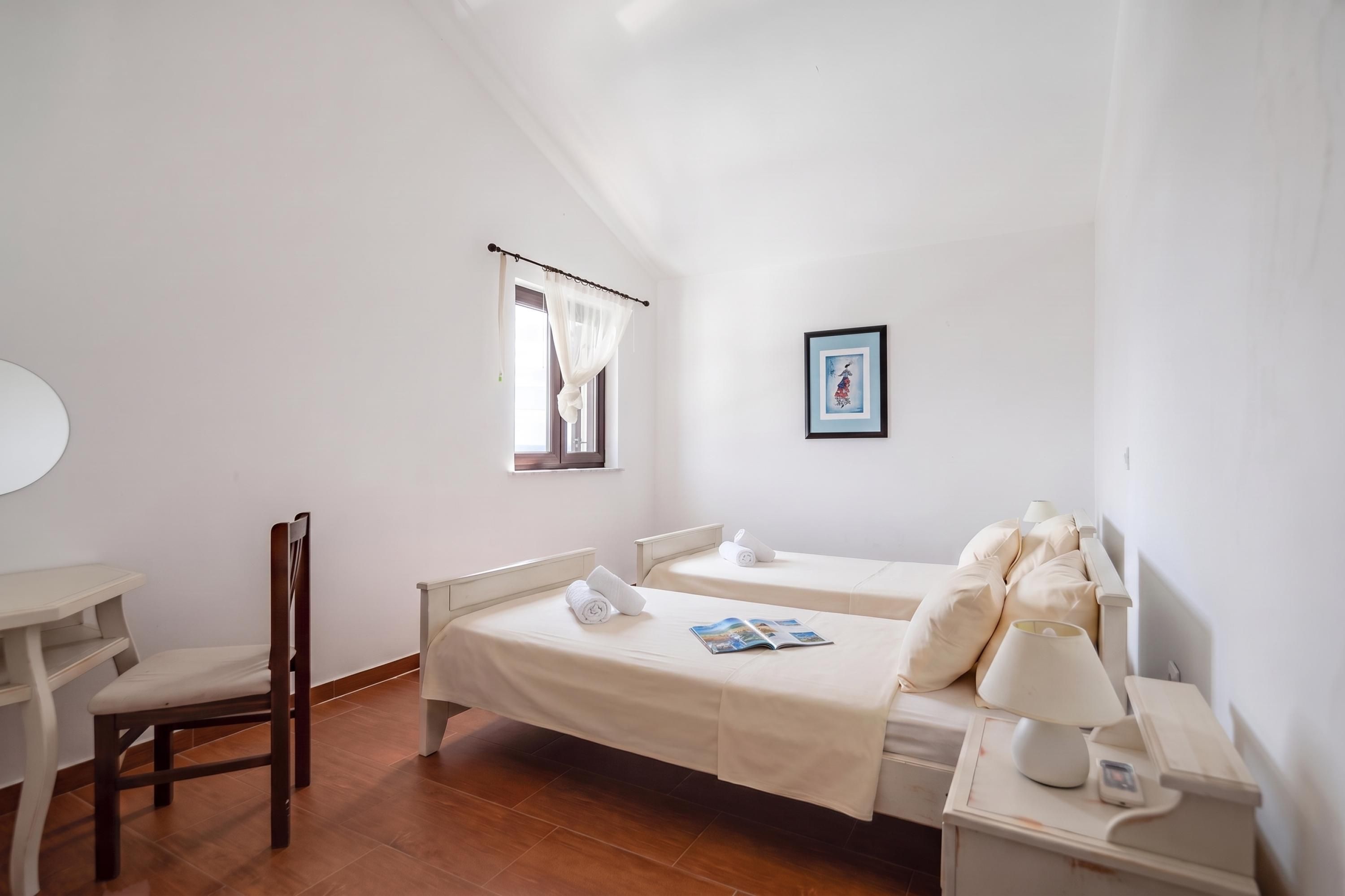 Casa familiar, 4 habitaciones, chimenea (Pool House Suzi in Heart of Istria) | 4 dormitorios