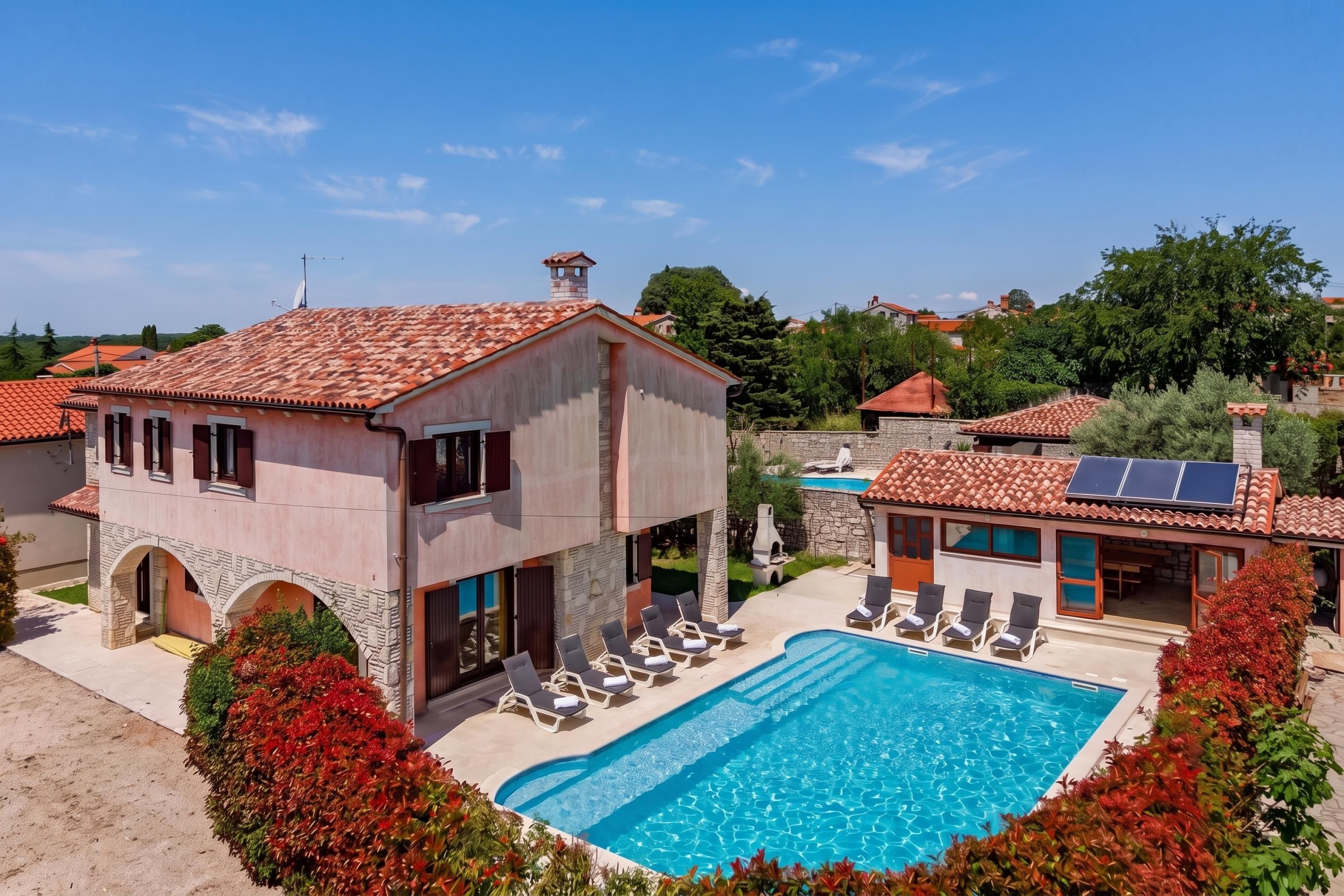 Family House, 4 Bedrooms, Fireplace (Pool House Suzi in Heart of Istria) | Pool | Seasonal outdoor pool
