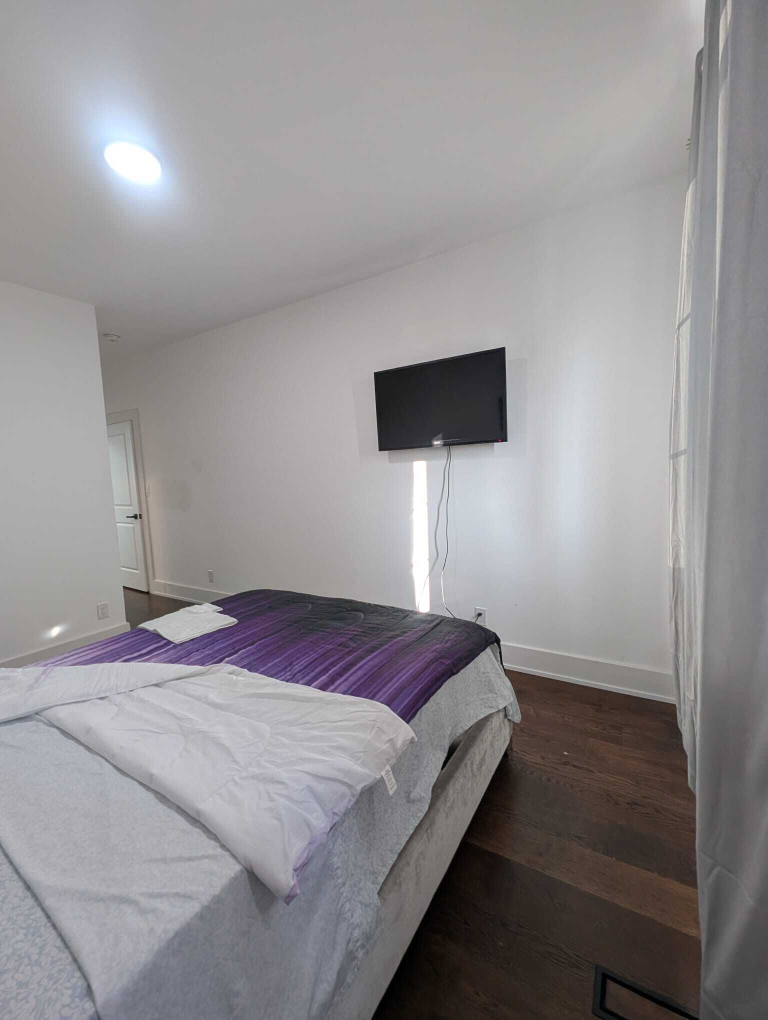 1 habitación, tabla de planchar con plancha, wifi y ropa de cama 