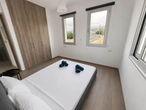 Room - Seaview Villa with Pool and Rooftop Terrace (Tala)