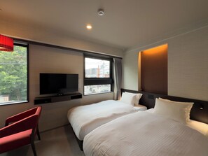 Cortinas blackout, Wi-Fi de cortesia, roupa de cama
