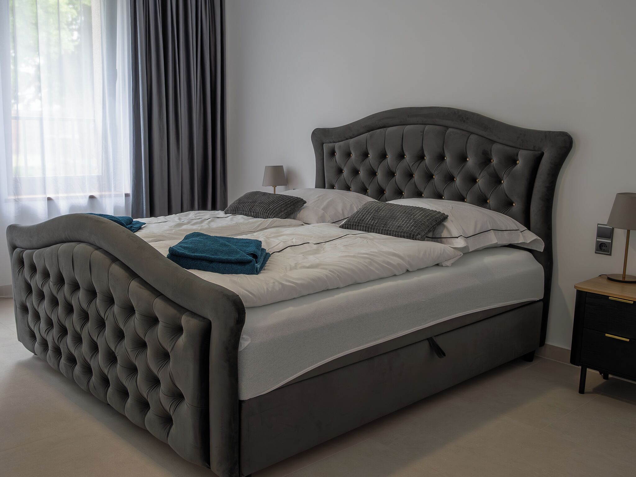 2 bedrooms, desk, free WiFi, bed sheets