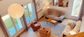 Large family villa, sleeps 10, garden, terrace, quiet area