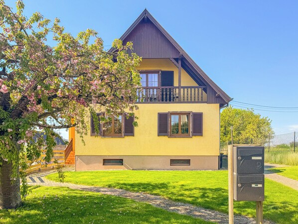 Exterior - Vrbo Property (Wingersheim les Quatre Bans)