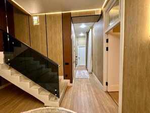 Interior - Town House- идеальное место для отдыха с семьей  5 минут езды от Аэропорта (Samarqand)
