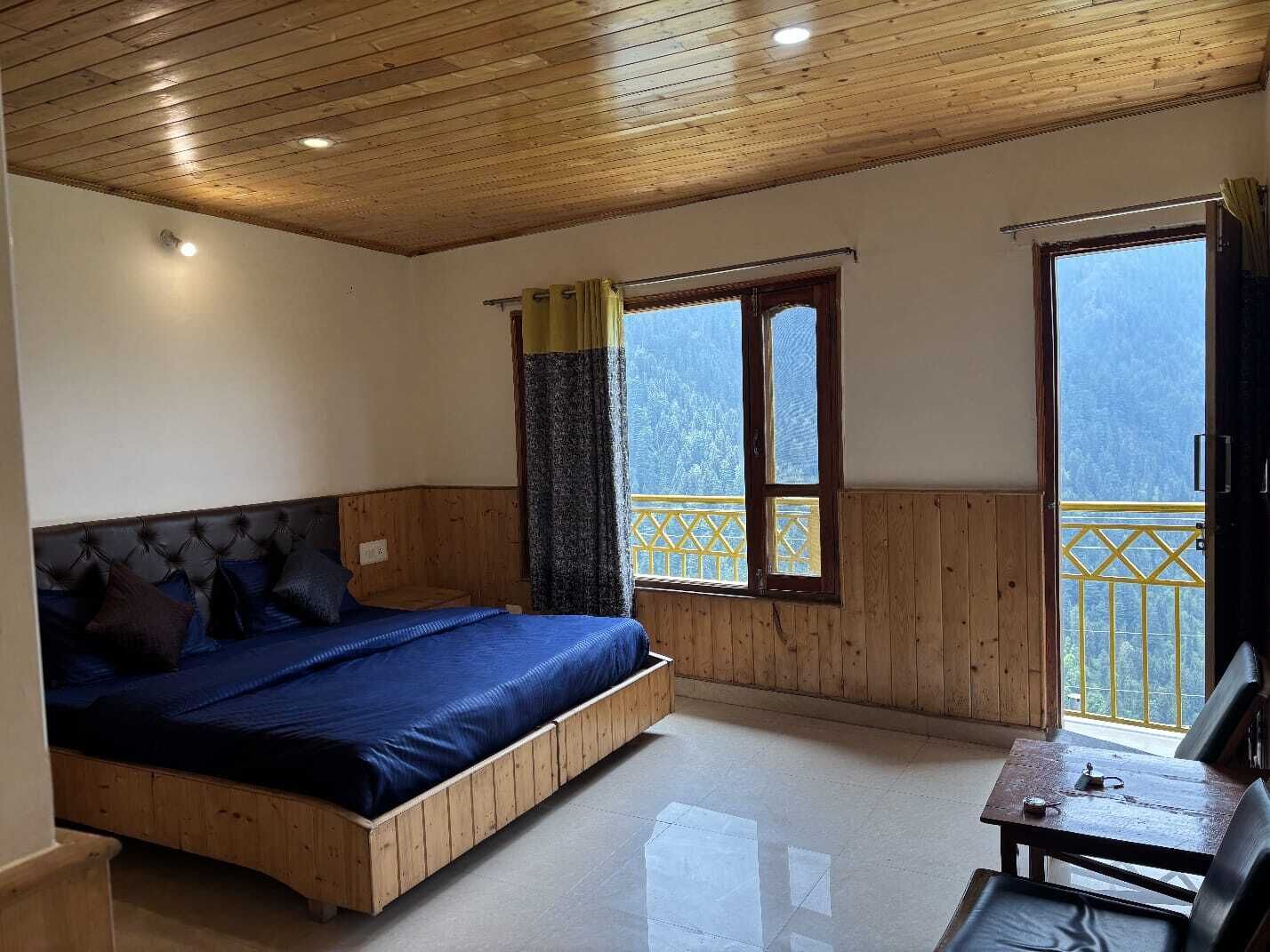 Deluxe Room | Free WiFi, bed sheets