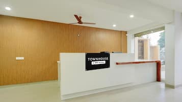 House | Lobby