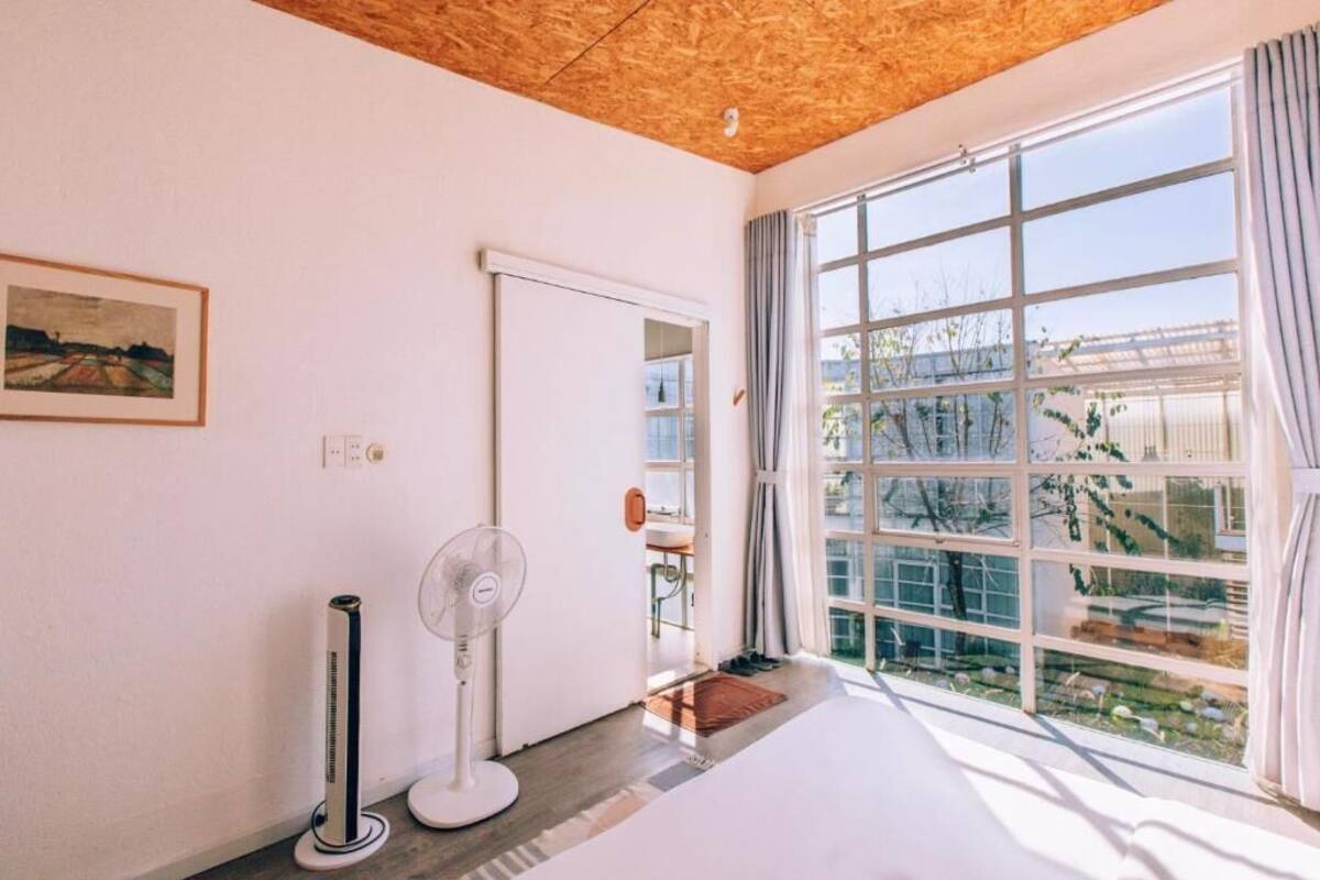 Standard Double Room, Garden View | Blackout drapes, soundproofing, iron/ironing board, free WiFi