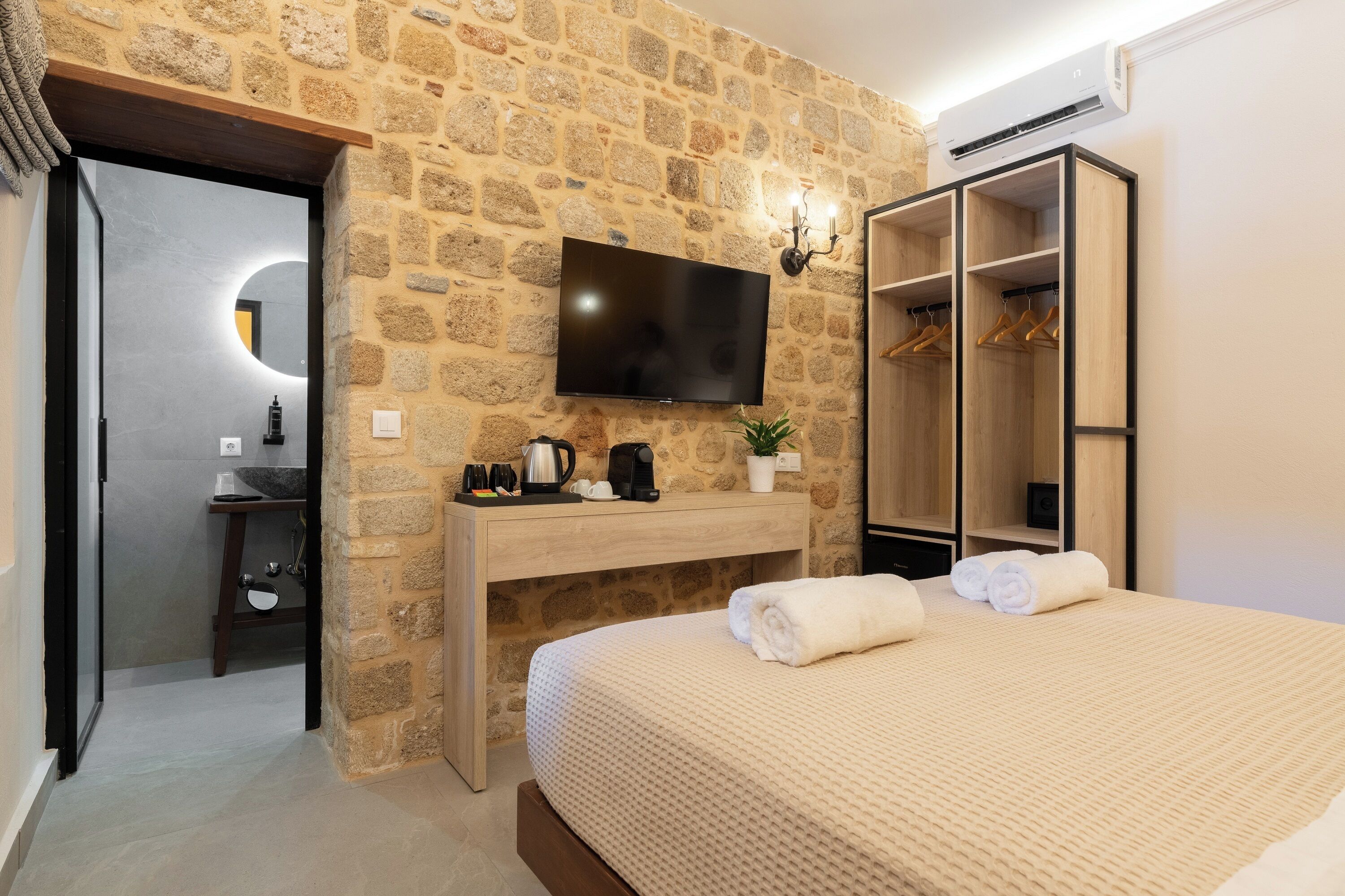 Kallipateira Luxury Suite Ground floor | Caja de seguridad en la habitación y wifi gratis 