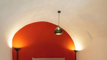 Souleiman Luxury Suite with In-Room Hot Tub ground floor | 객실 내 금고, 무료 WiFi