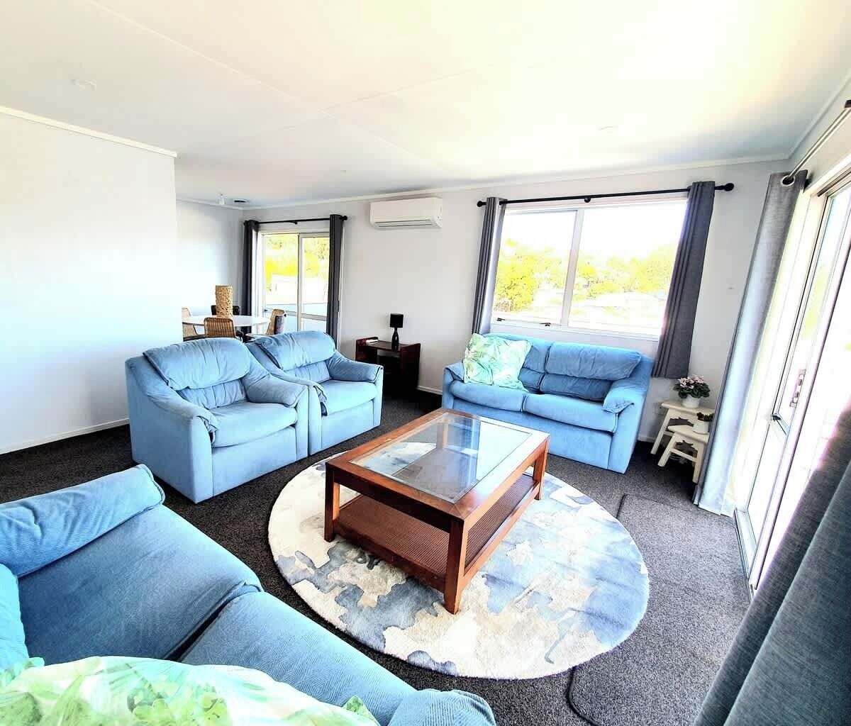 The Sheriffs Cabin - Spa & Views In Otumoetai, Tauranga - Tauranga