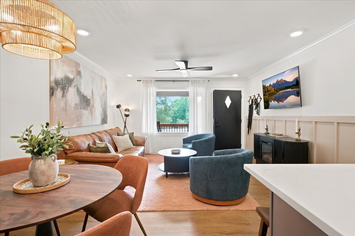Smart TV, fireplace, books