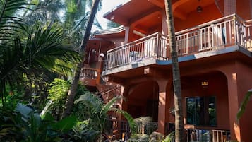 Deluxe Studio, Balcony, Courtyard View | Exterior