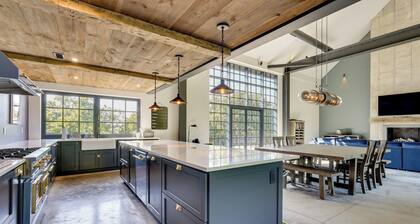 Luxe Mountain Getaway on Private Rd Near Rhinebeck