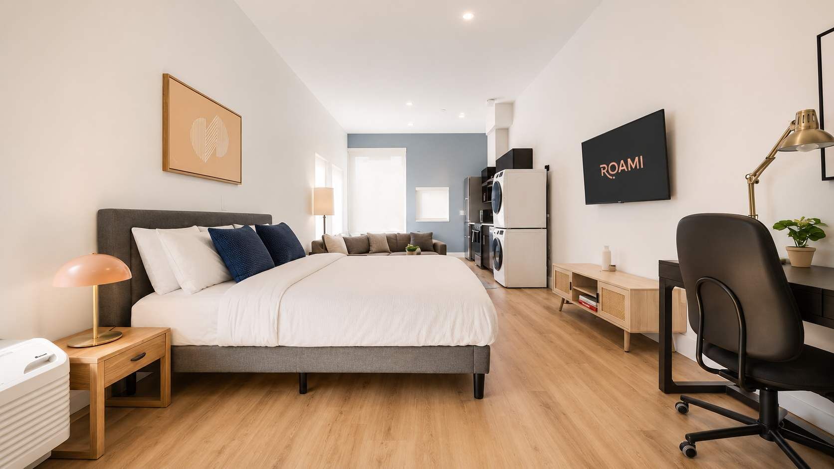 2 bedrooms, desk, iron/ironing board, WiFi